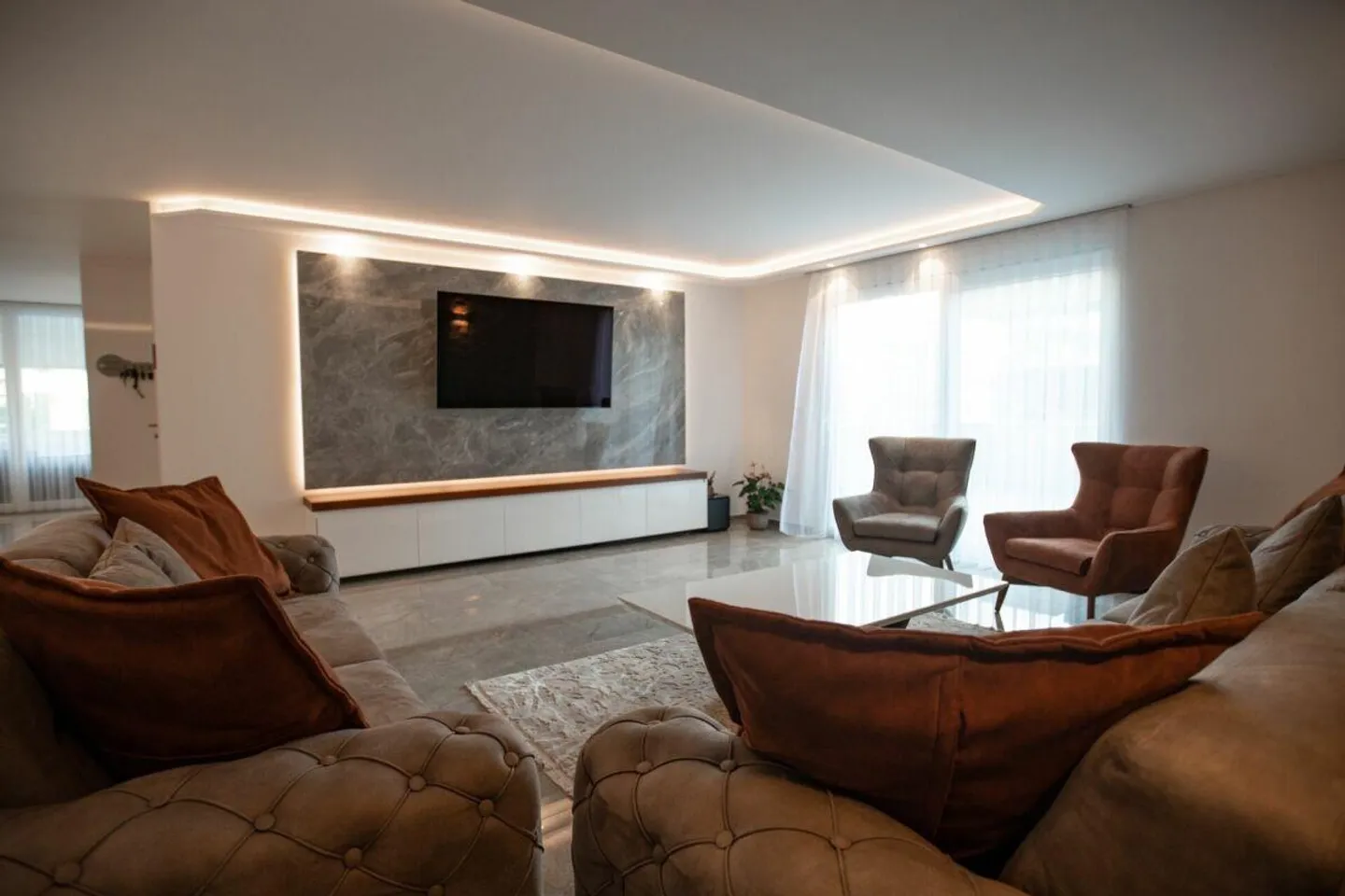 5.5 Zimmerwohnung - luxuriöses Bijou - Foto 3 von 10