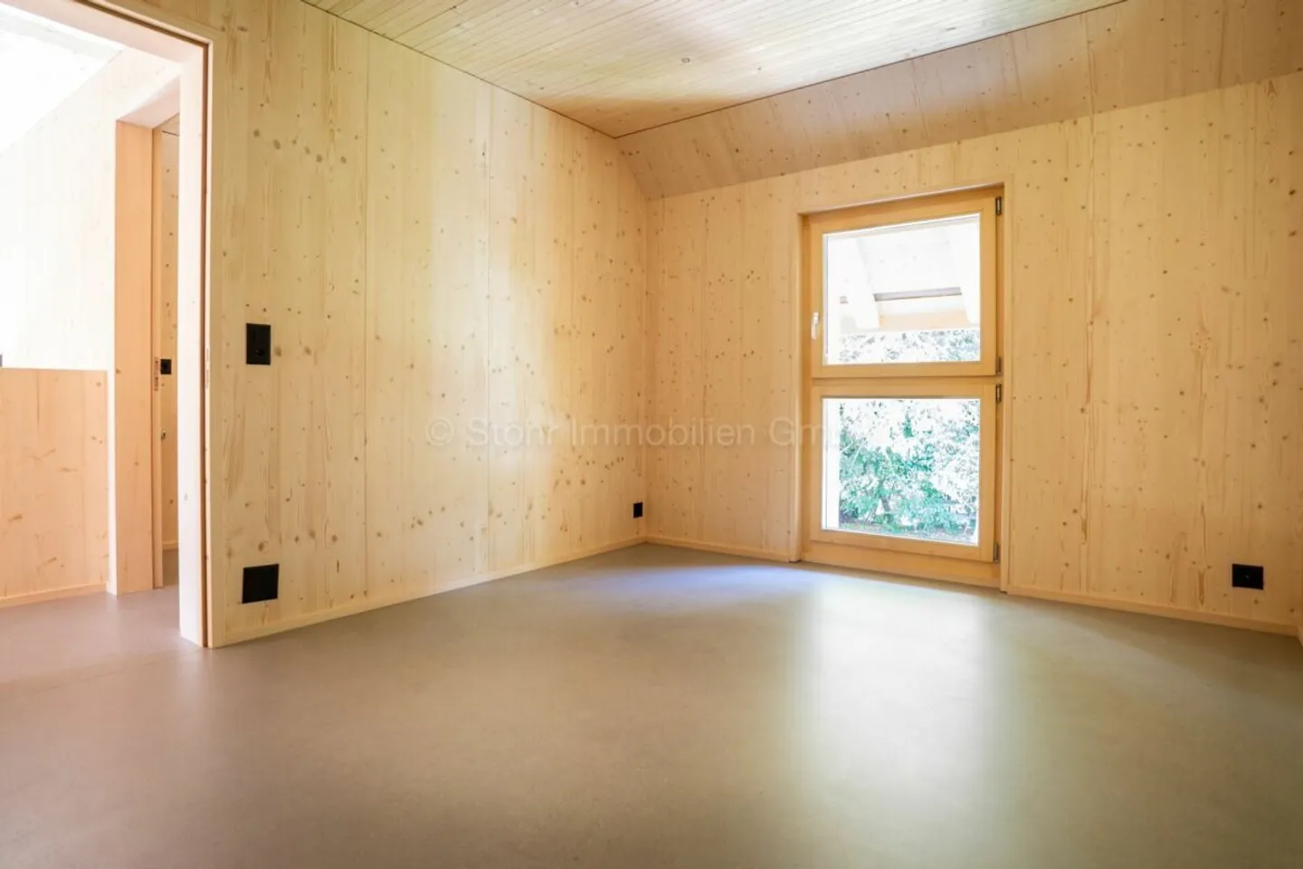 Newly Built Charming 5.5 Room Eco House with Forest Access - Photo 21 of 23