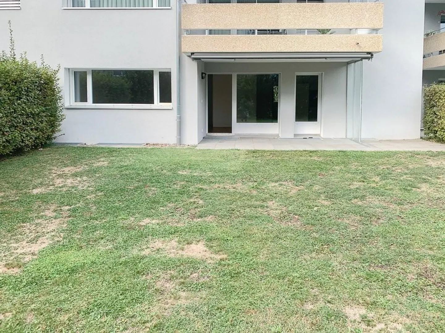 Spacious and modern apartment seeks new tenants! - Photo 7 of 9