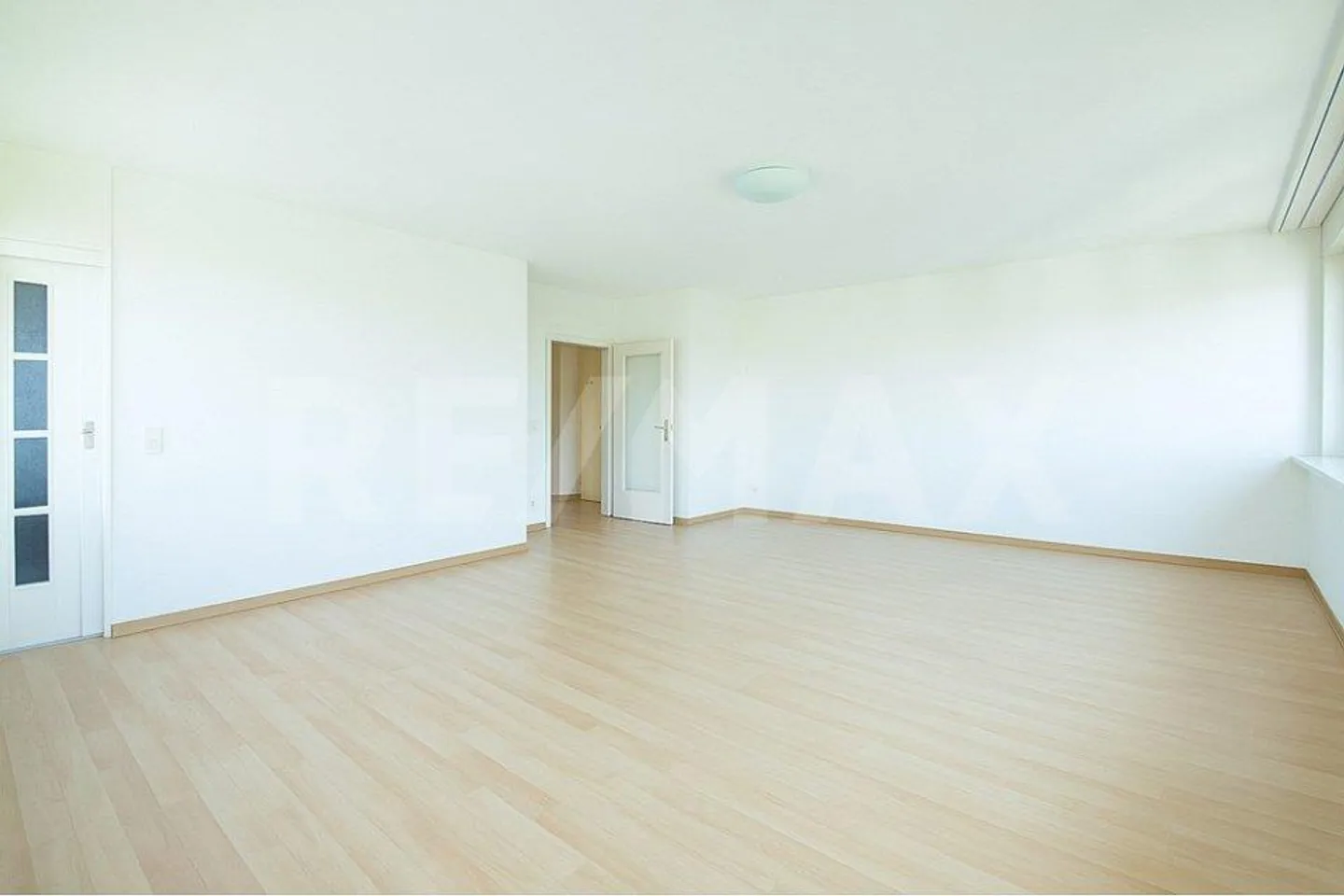 2.5 Room Apartment - Photo 1 of 9