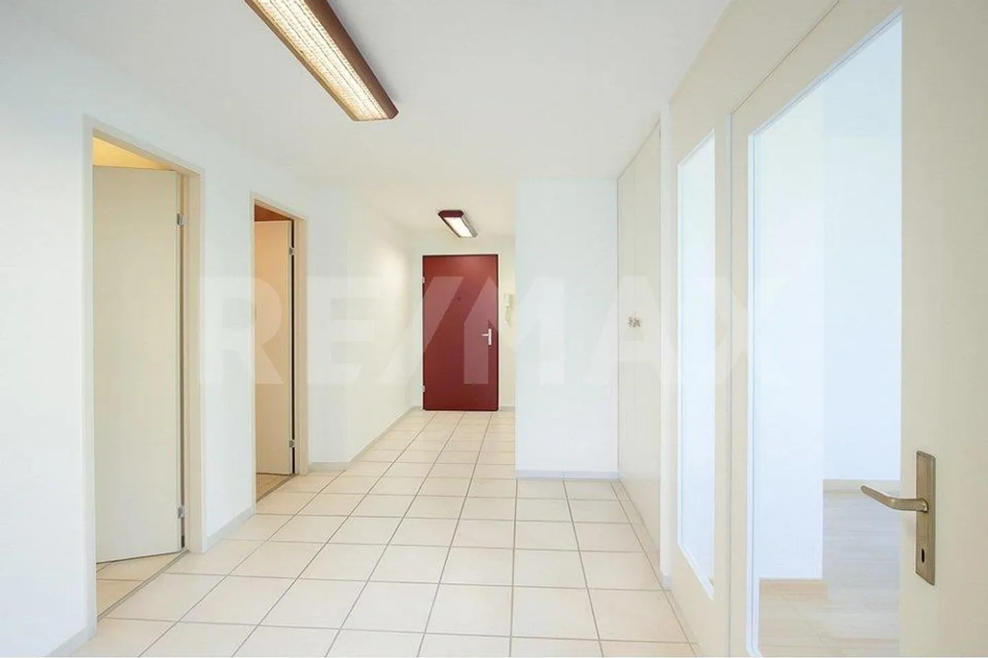 2.5 Room Apartment - Photo 5 of 9