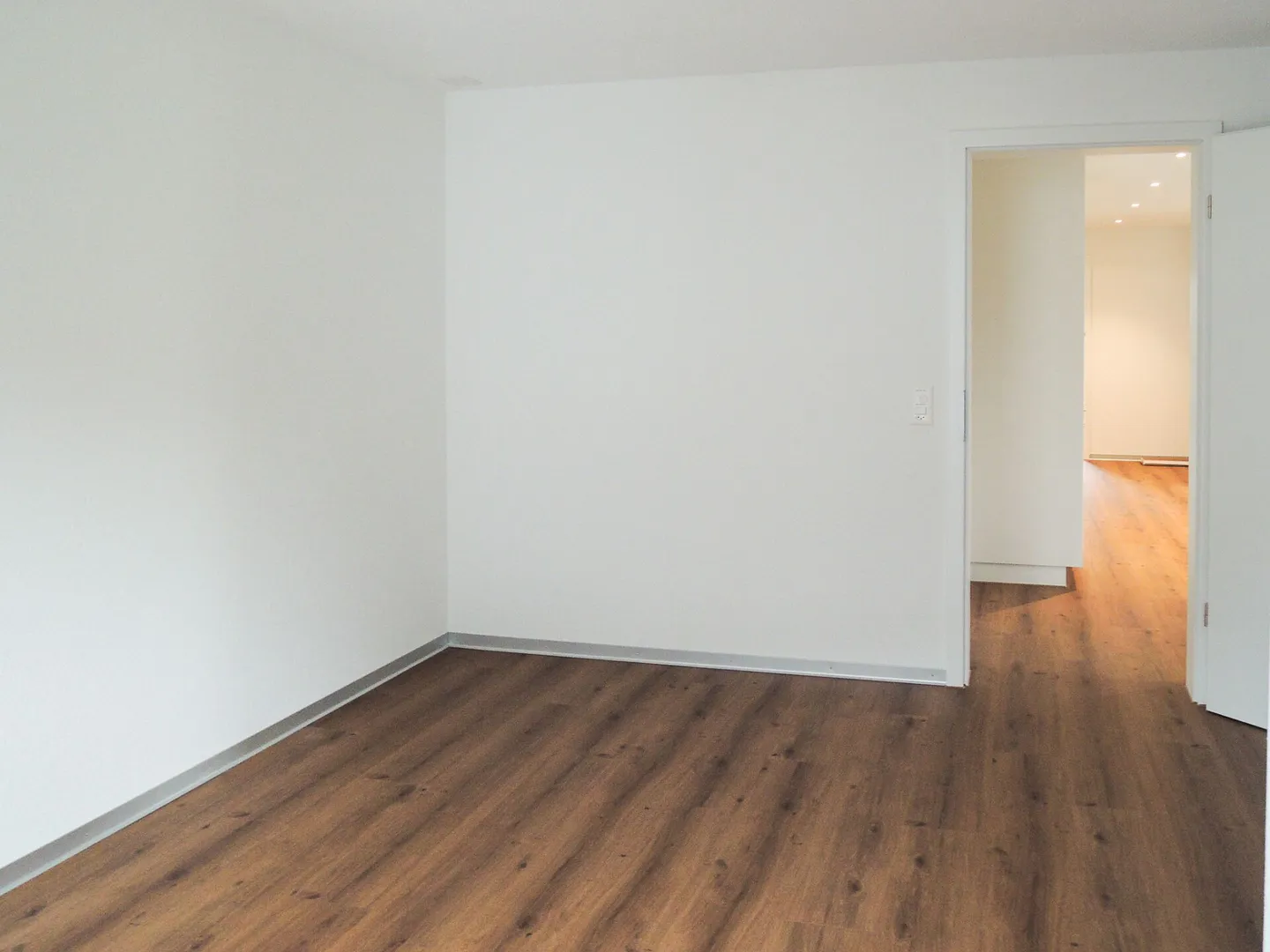 Appartamento moderno di 4,5 stanze in affitto - Foto 7 di 10