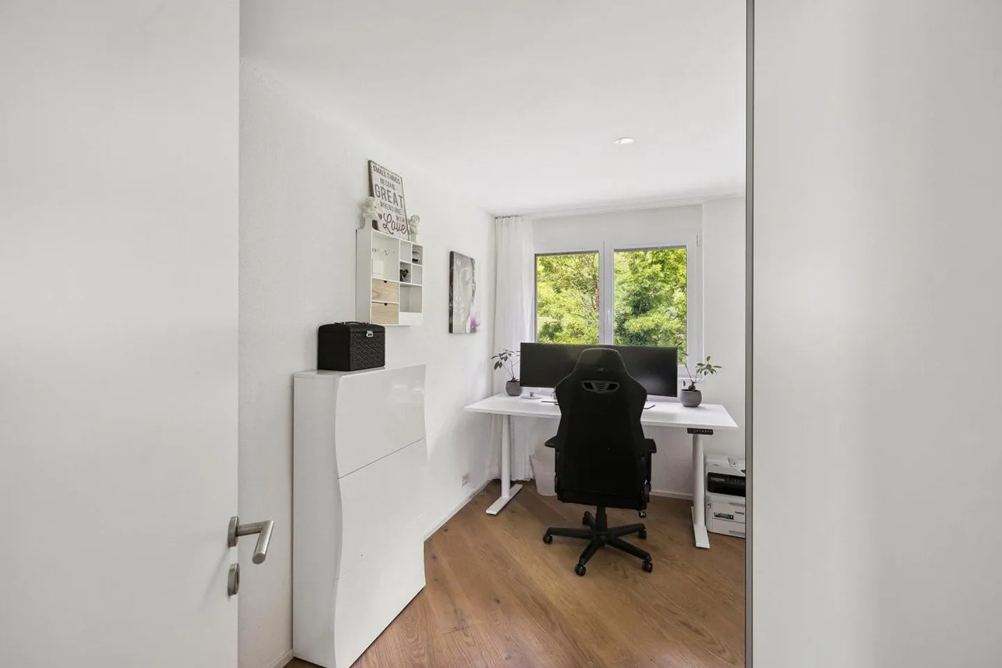 Sax : Appartement moderne de 4,5 pièces avec vue imprenable - Photo 5 sur 7