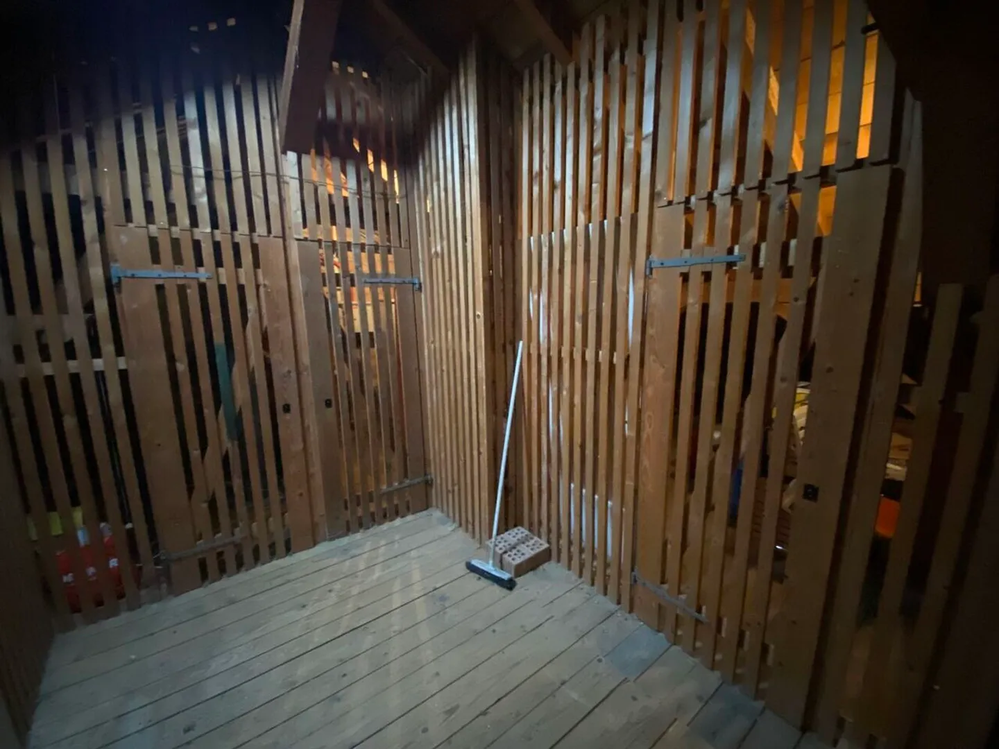 Appartamento di 4,5 locali con terrazza e vicino alla stazione - Foto 11 di 16