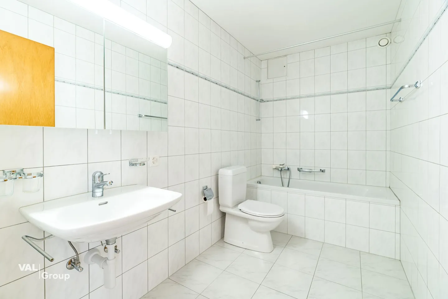 Central 3.5-Room Apartment in Visp - Photo 11 of 13