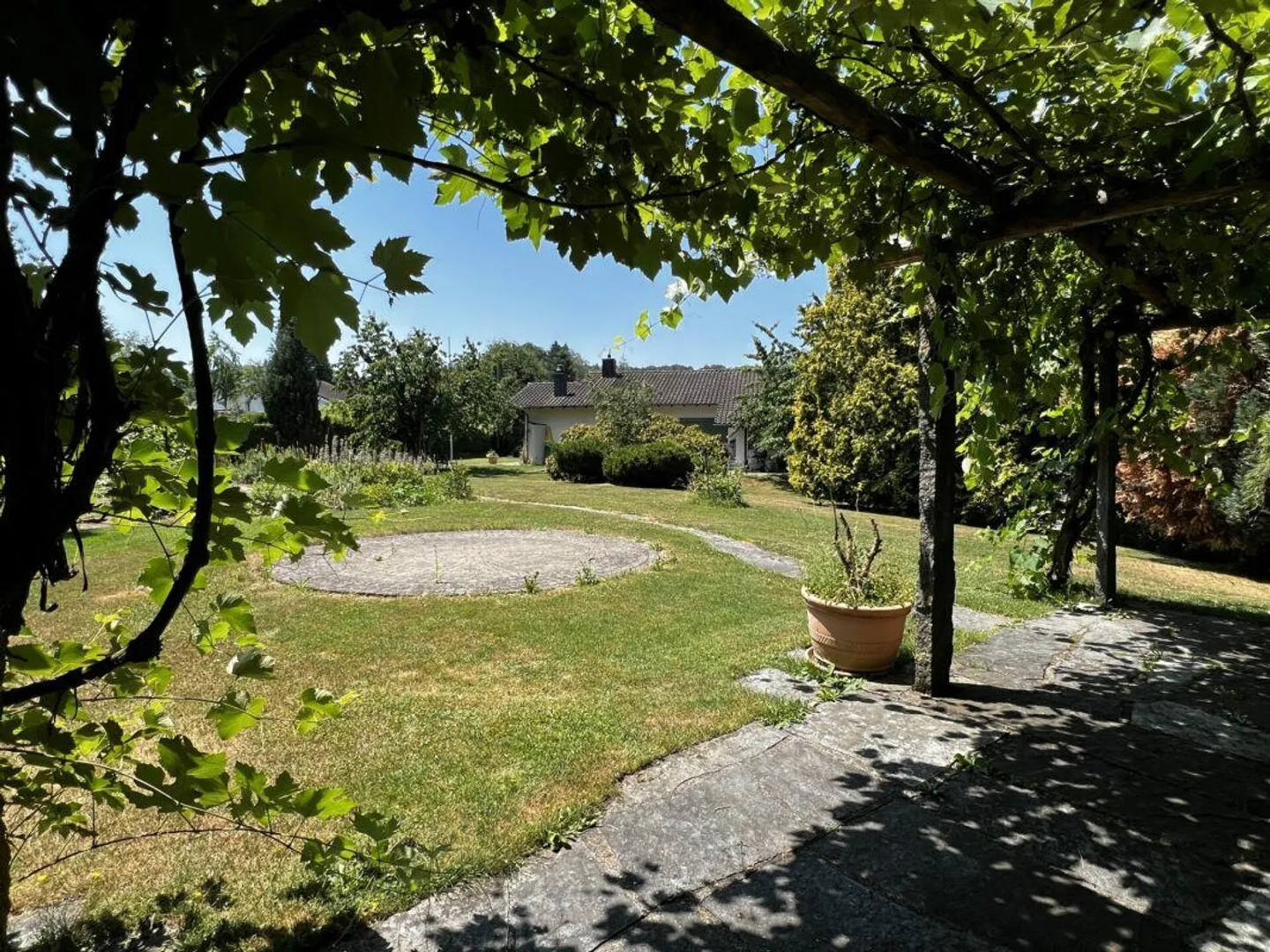 Un paradis de jardin avec maison individuelle : nature, espace et qualité de vie... - Photo 7 sur 22