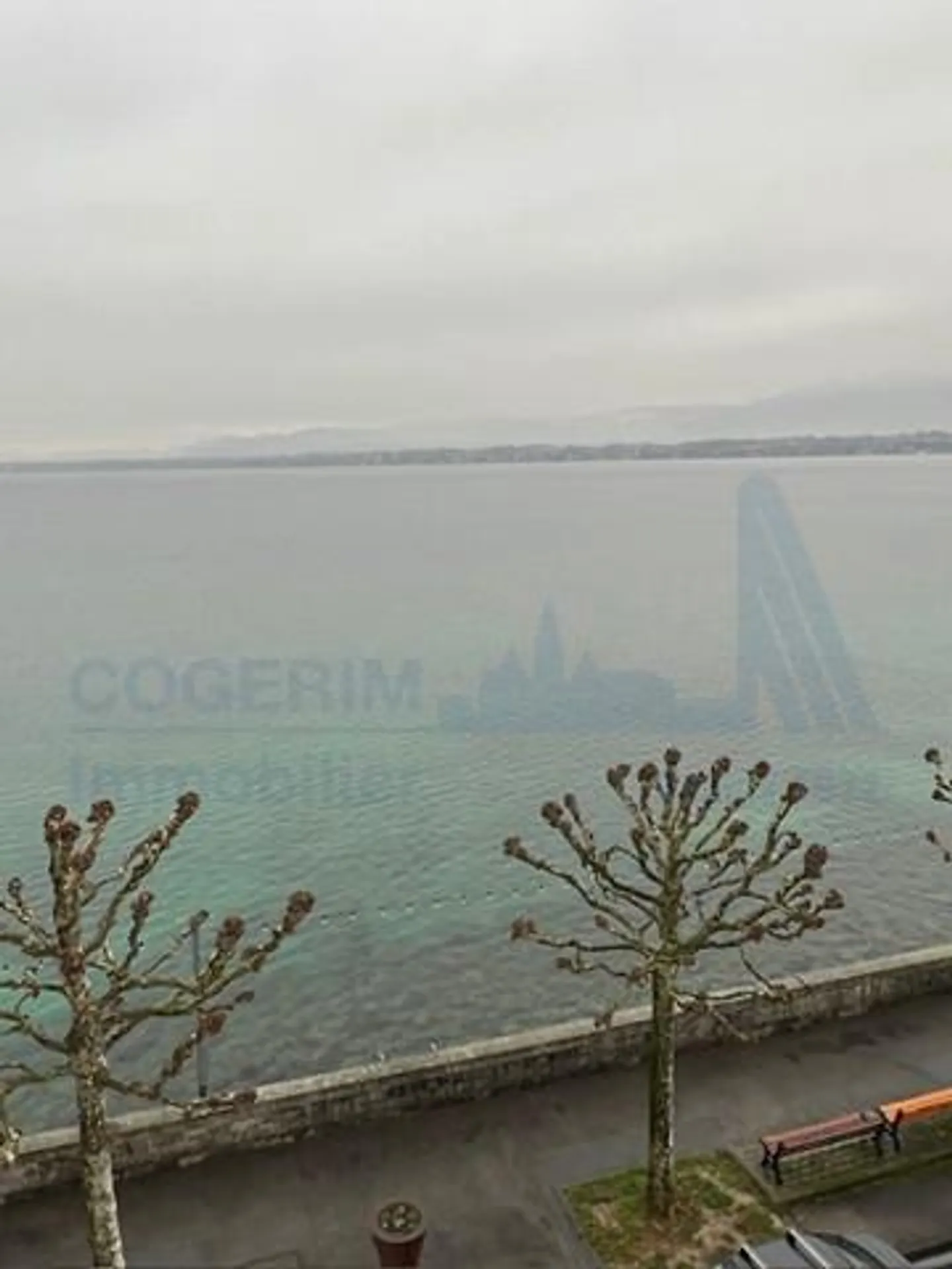 Charming Attique with Lake View - Photo 2 of 5