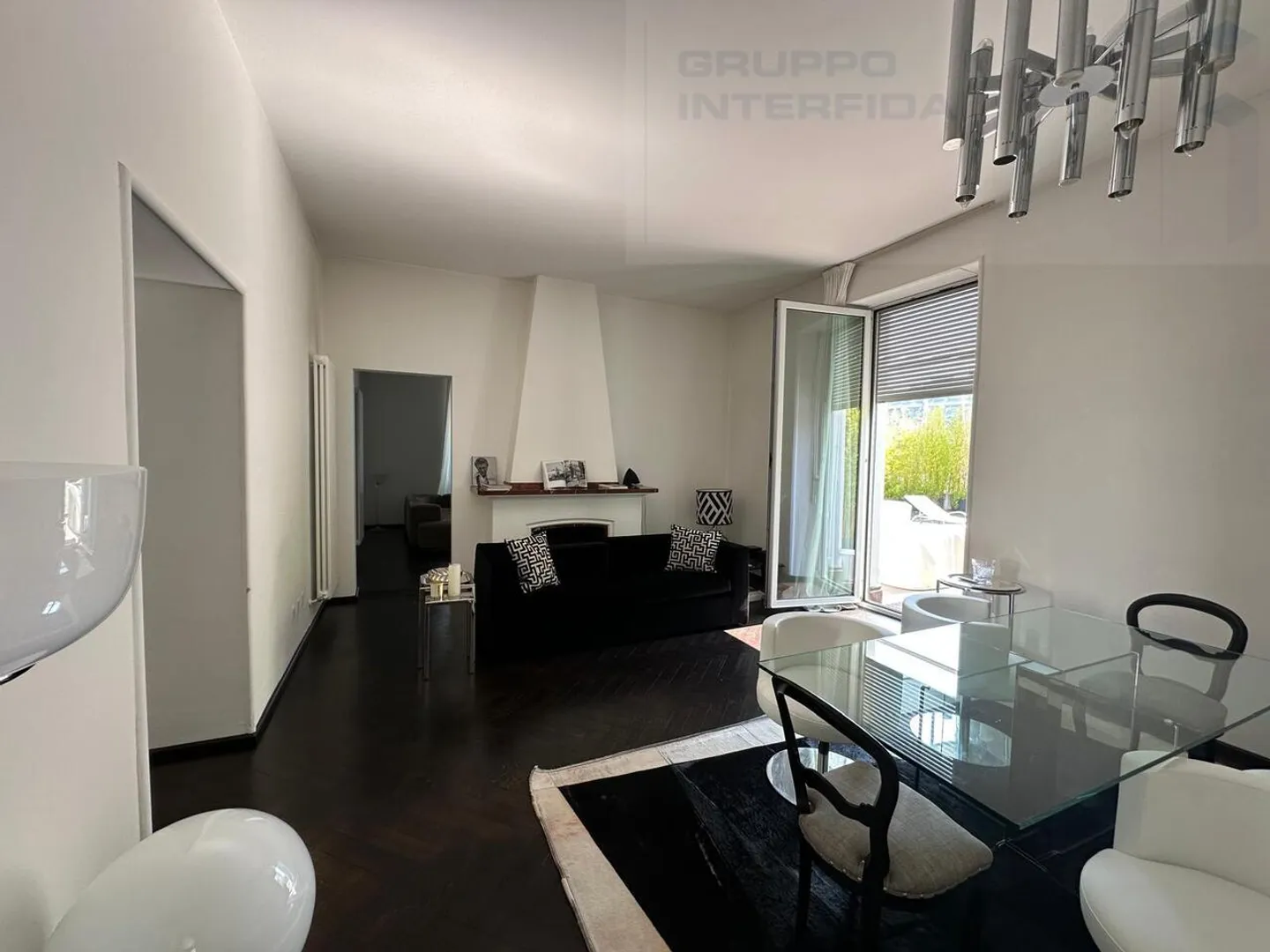 SPACIOUS ELEGANT APARTMENT WITH TERRACE - Photo 11 of 20