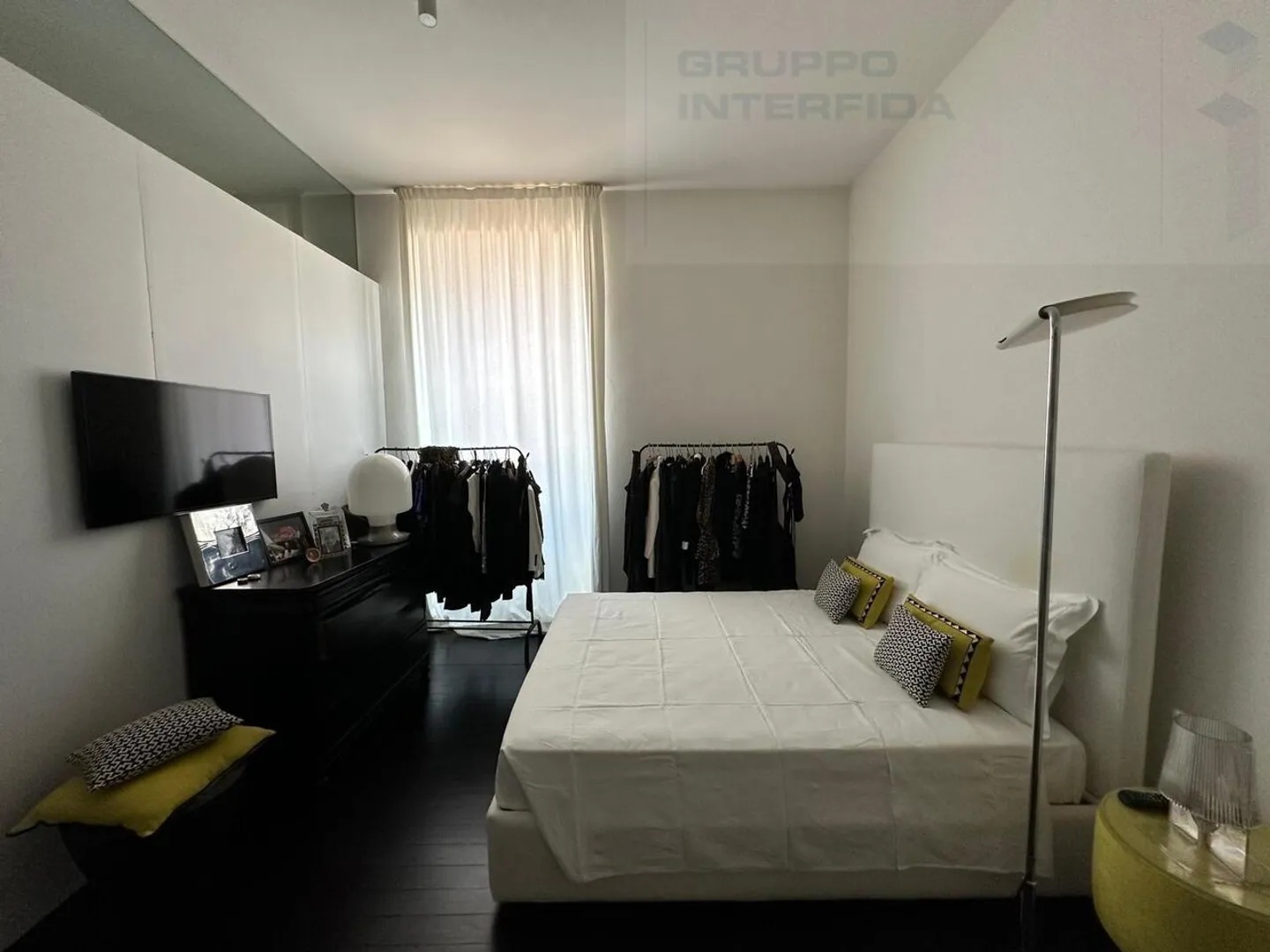 SPACIOUS ELEGANT APARTMENT WITH TERRACE - Photo 17 of 20