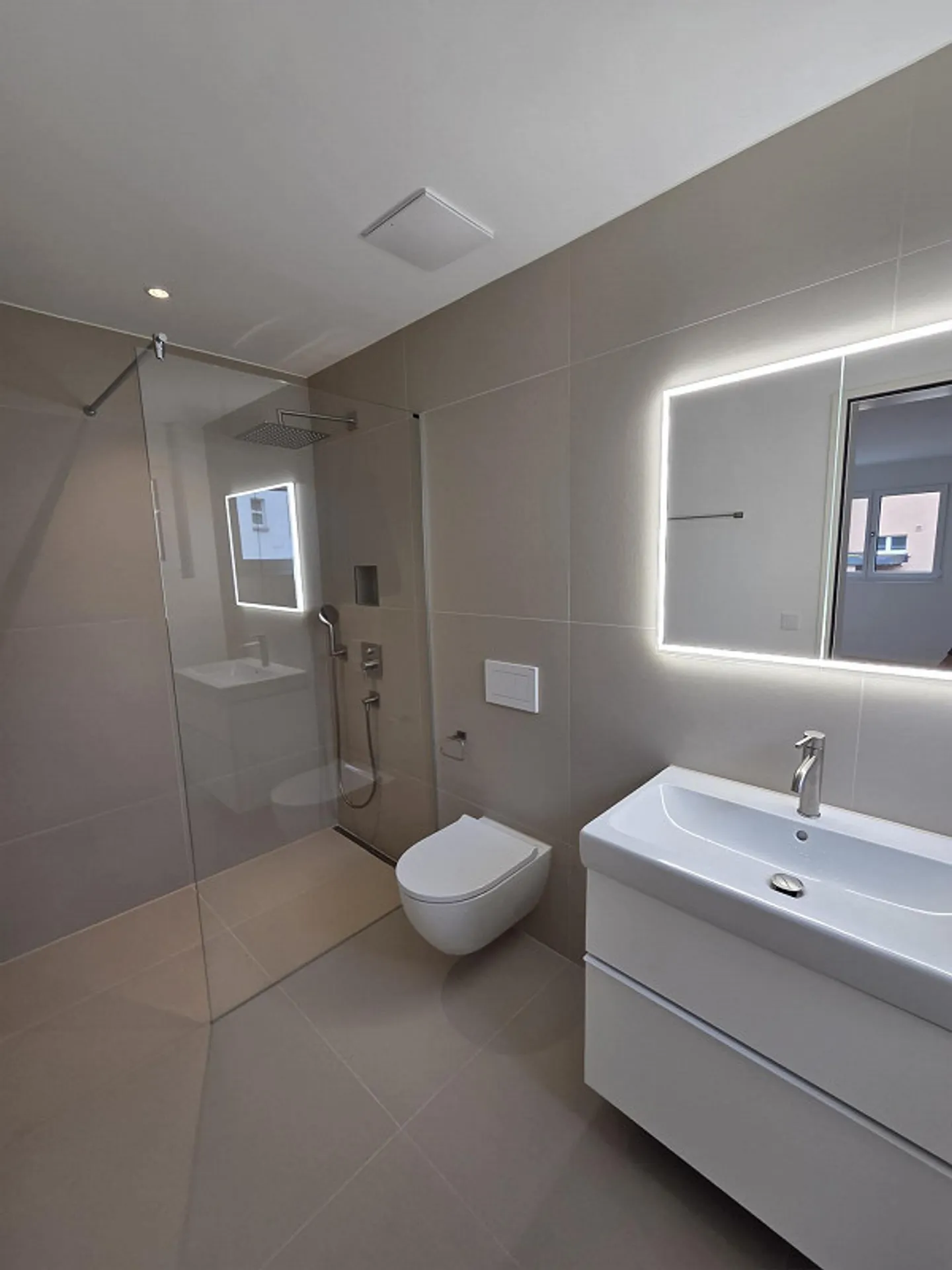 Appartement moderne de 3,5 pièces dans un emplacement calme - Photo 12 sur 12