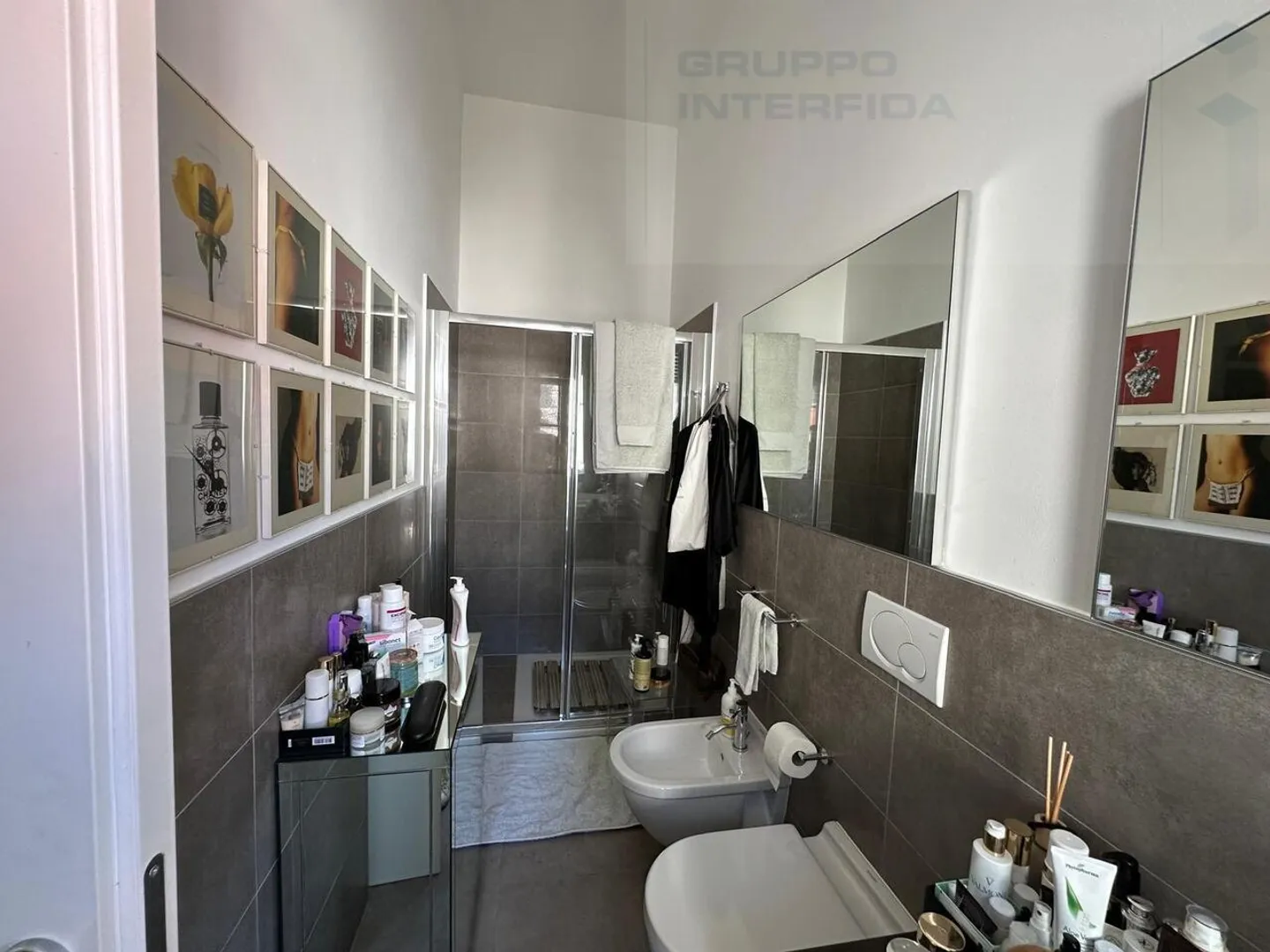 SPACIOUS ELEGANT APARTMENT WITH TERRACE - Photo 19 of 20
