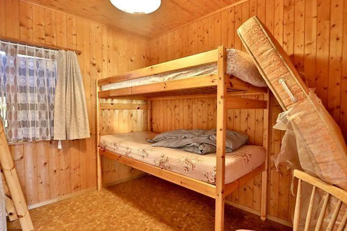 3-Room House with Rustico to Expand in a Very Sunny, Quiet Location - Photo 9 of 30
