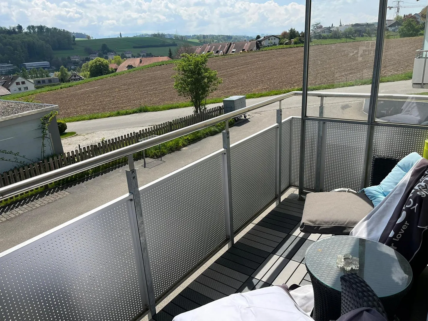 Modern 4.5-room apartment with a view - Photo 2 of 18