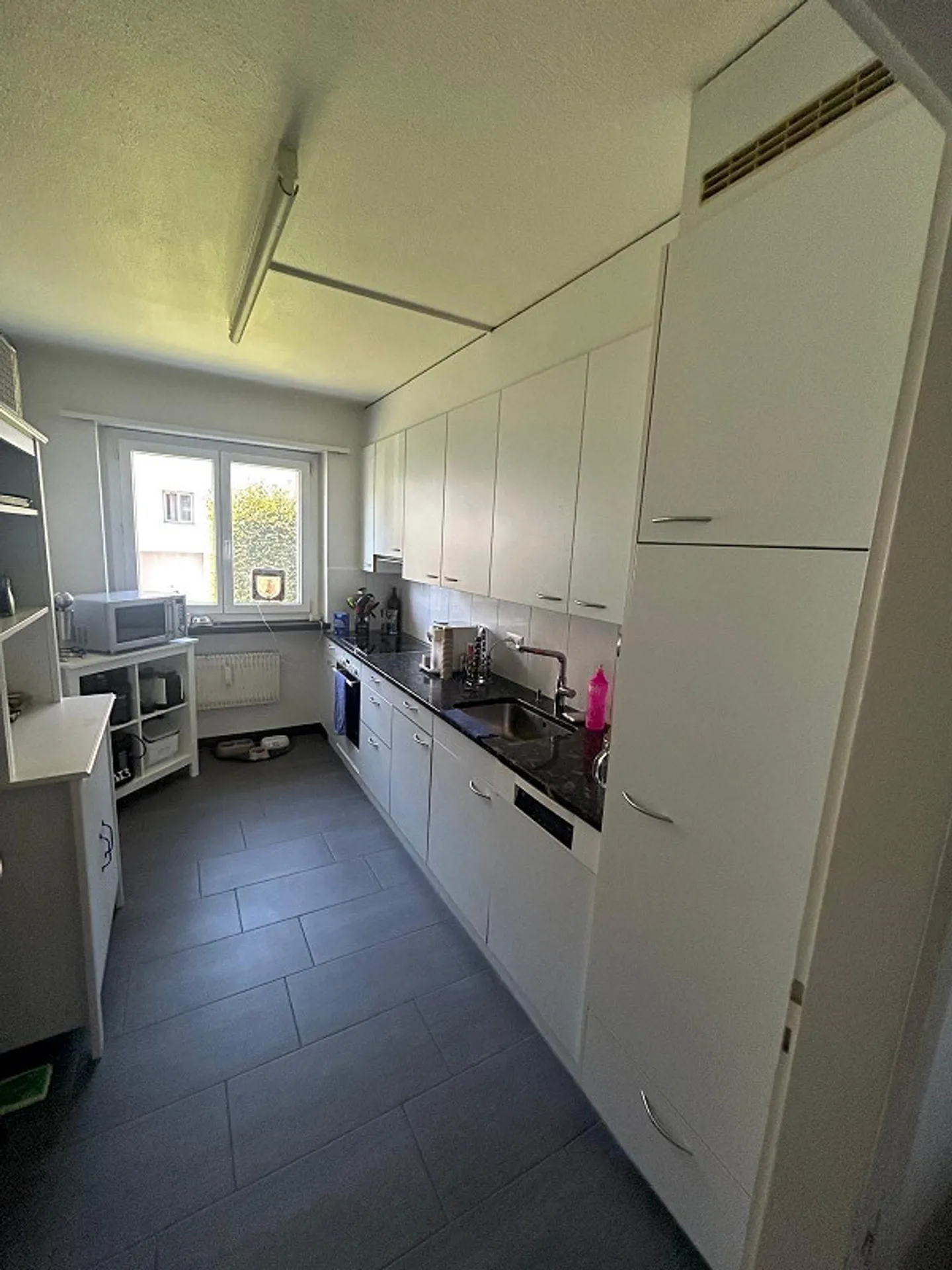 Modern 4.5-room apartment with a view - Photo 3 of 18