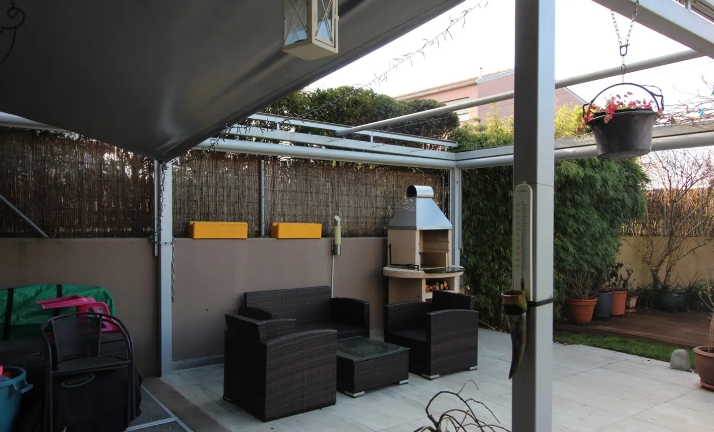 Beautiful living is like a little vacation every day - Photo 10 of 17