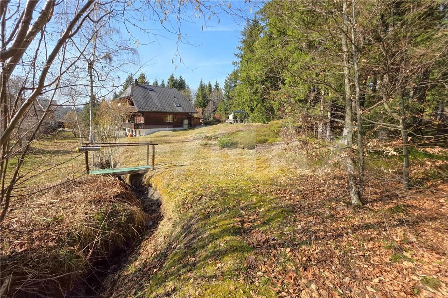 Wohnen, wo die Natur beginnt  Ihr Rückzugsort direkt am Waldrand in Rüschegg Heubach. - Photo 3 of 13