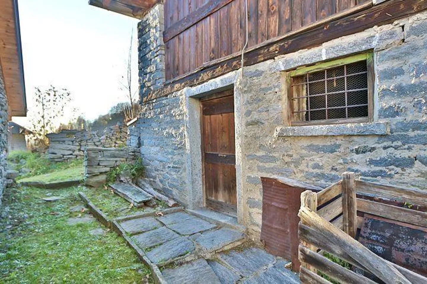 3-Room House with Rustico to Expand in a Very Sunny, Quiet Location - Photo 26 of 30
