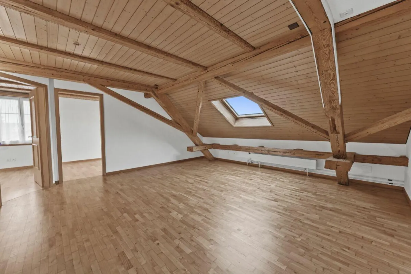 4.5-room apartment in Münchwilen - 95 m², attic, ready to move in... - Photo 2 of 13
