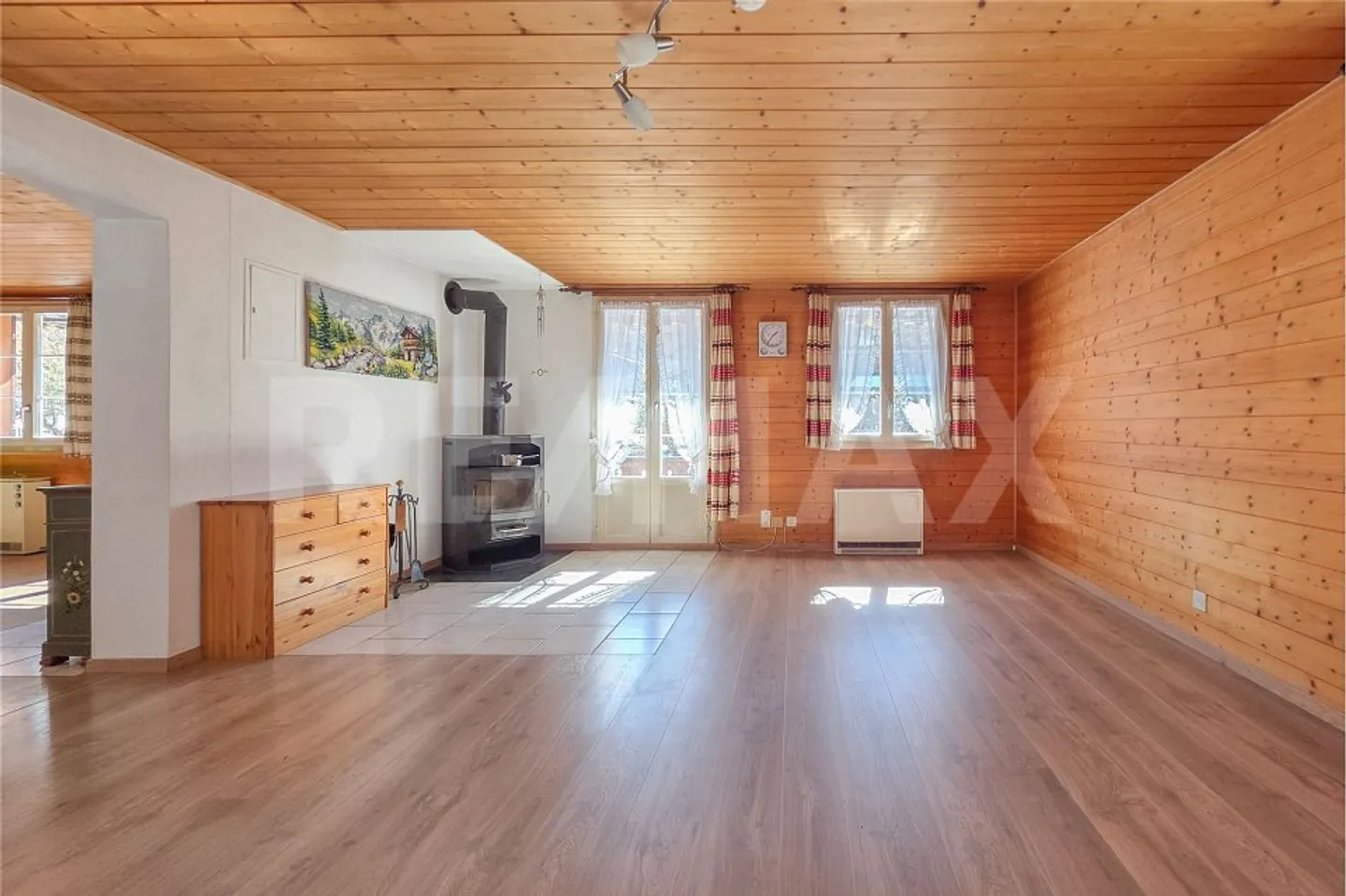 Wohnen, wo die Natur beginnt  Ihr Rückzugsort direkt am Waldrand in Rüschegg Heubach. - Photo 8 of 13