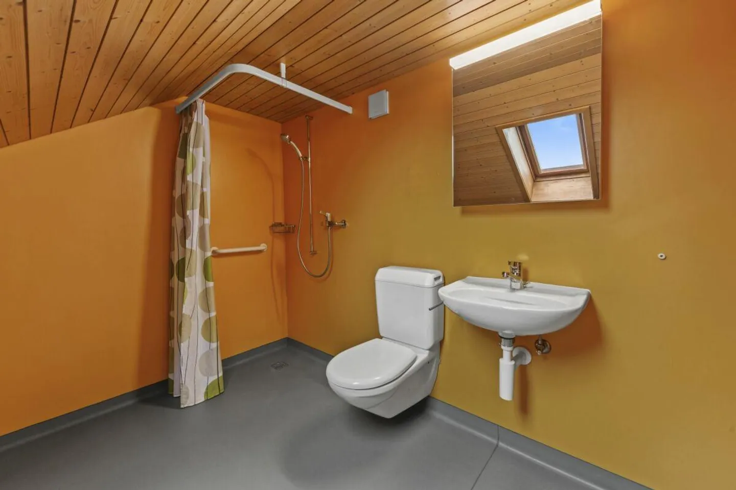 4.5-room apartment in Münchwilen - 95 m², attic, ready to move in... - Photo 6 of 13