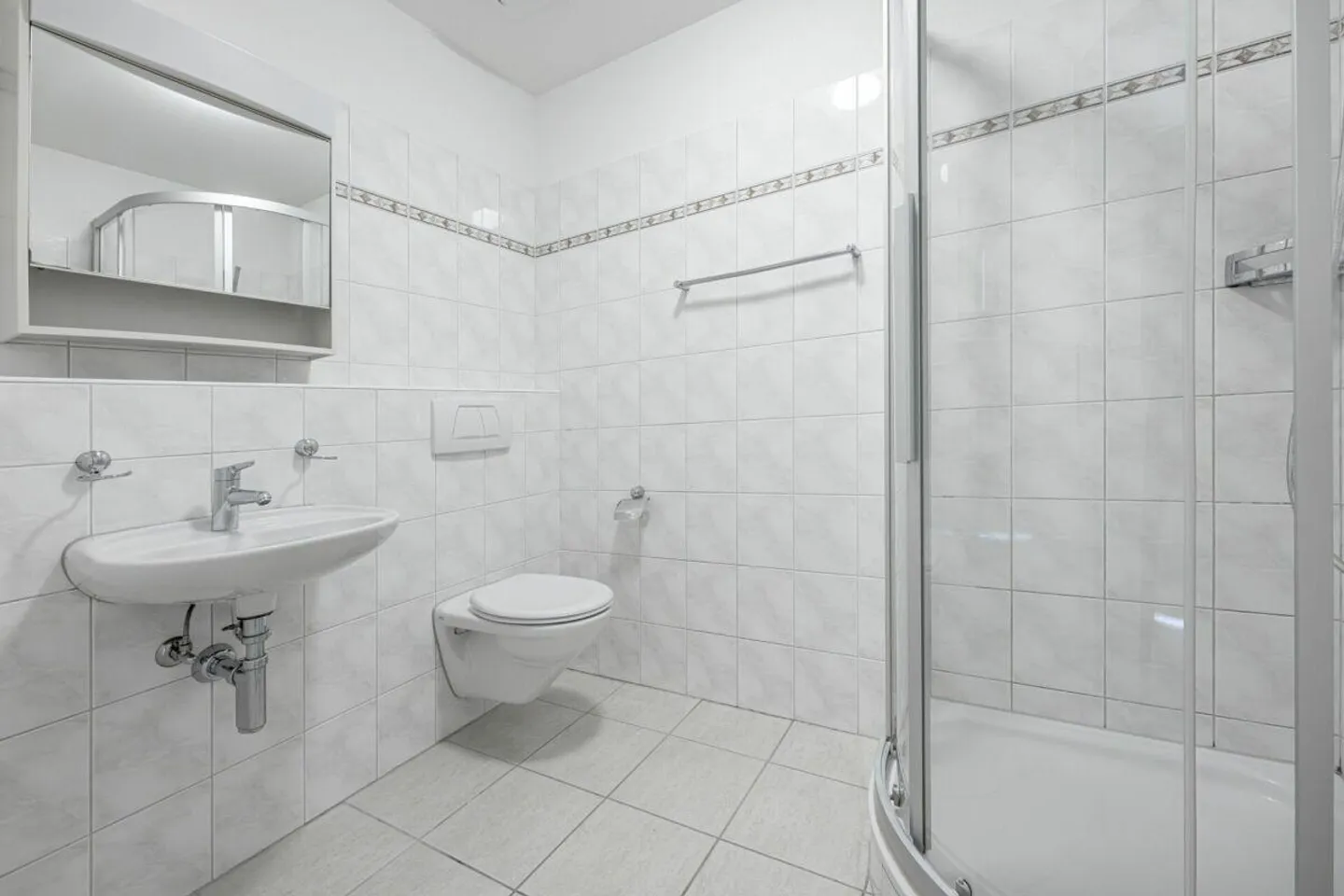 Appartement de jardin spacieux - à quelques pas de la gare d'Oberrieden - Photo 9 sur 13