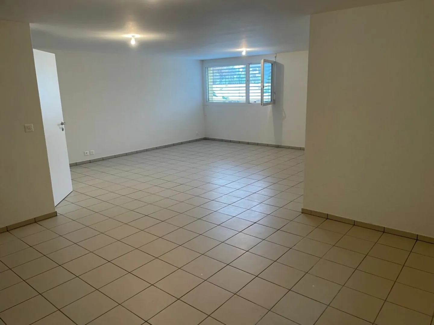 Büro von 45m² in der Gemeinde Rossens zu verkaufen - Foto 3 von 7