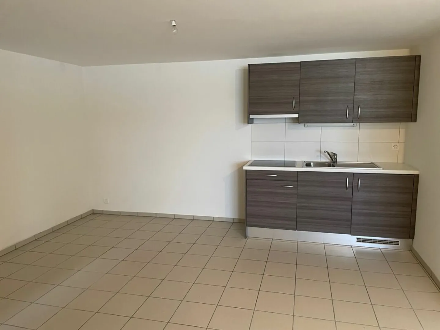 Büro von 45m² in der Gemeinde Rossens zu verkaufen - Foto 6 von 7