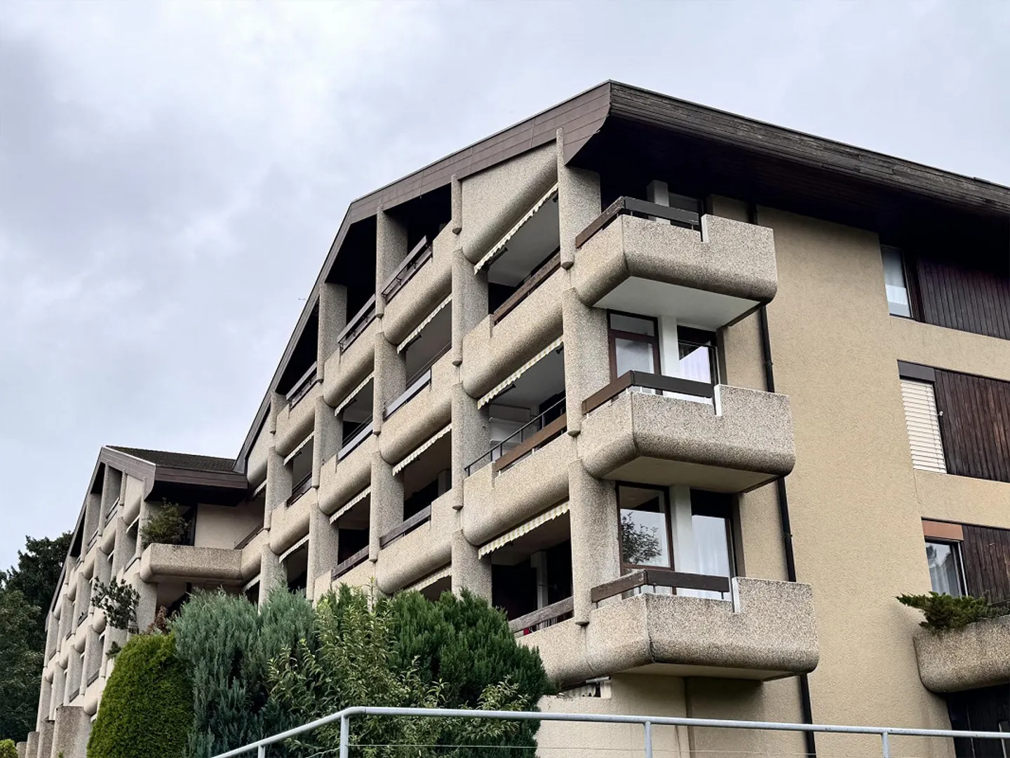 Appartamento 3 locali di fronte al panorama montano con vista sulla valle - Foto 8 di 9