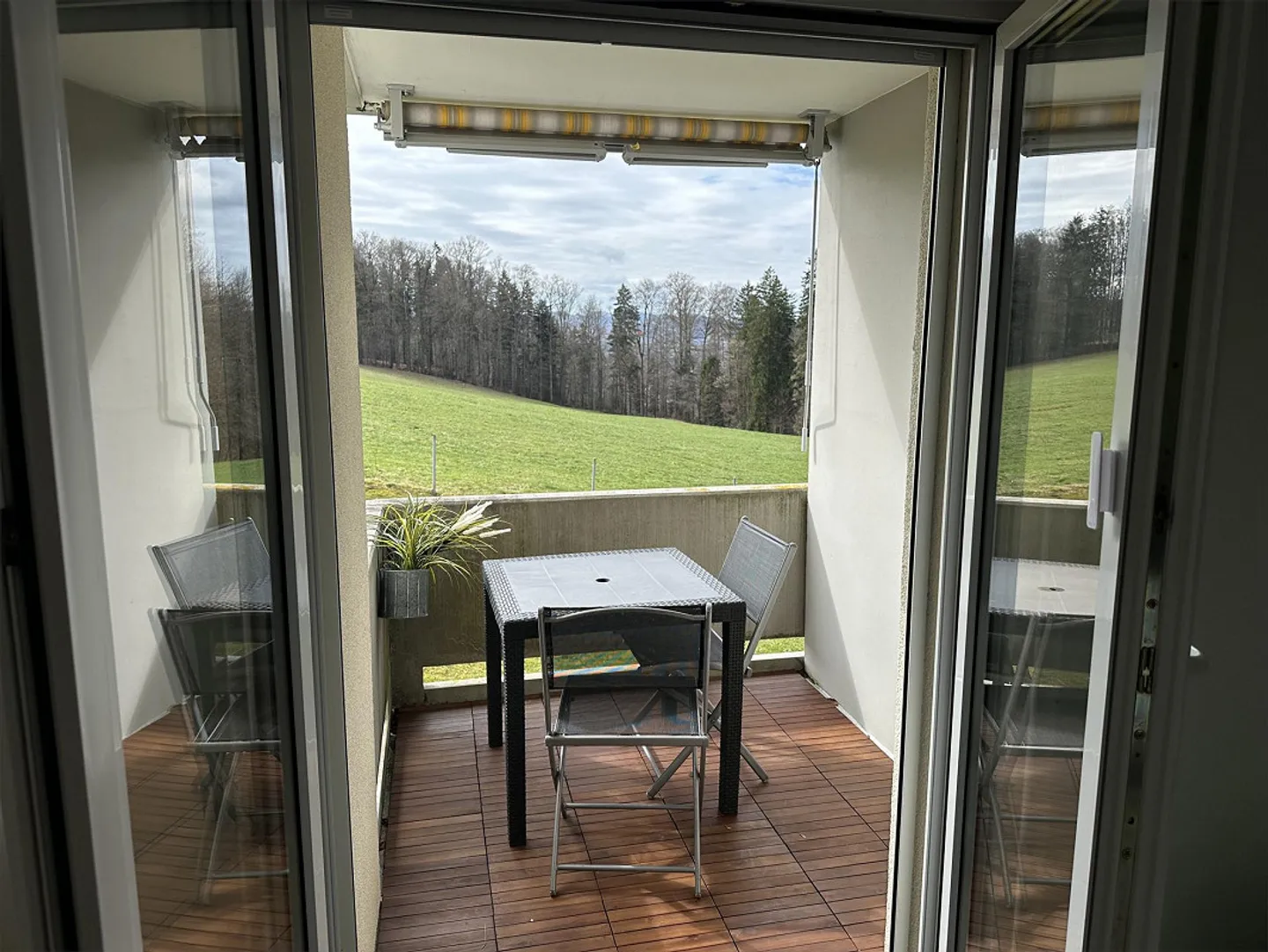 3.5 Room Apartment Directly at the University of St. Gallen HSG - Photo 4 of 8
