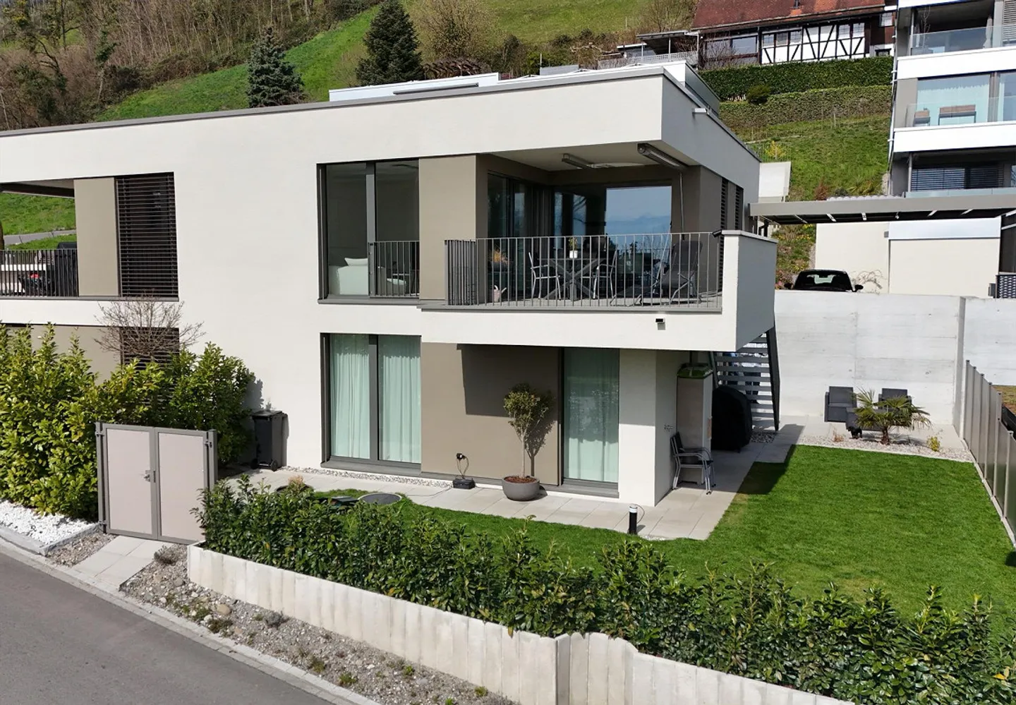 Maison jumelée familiale avec vue dégagée - Photo 2 sur 12