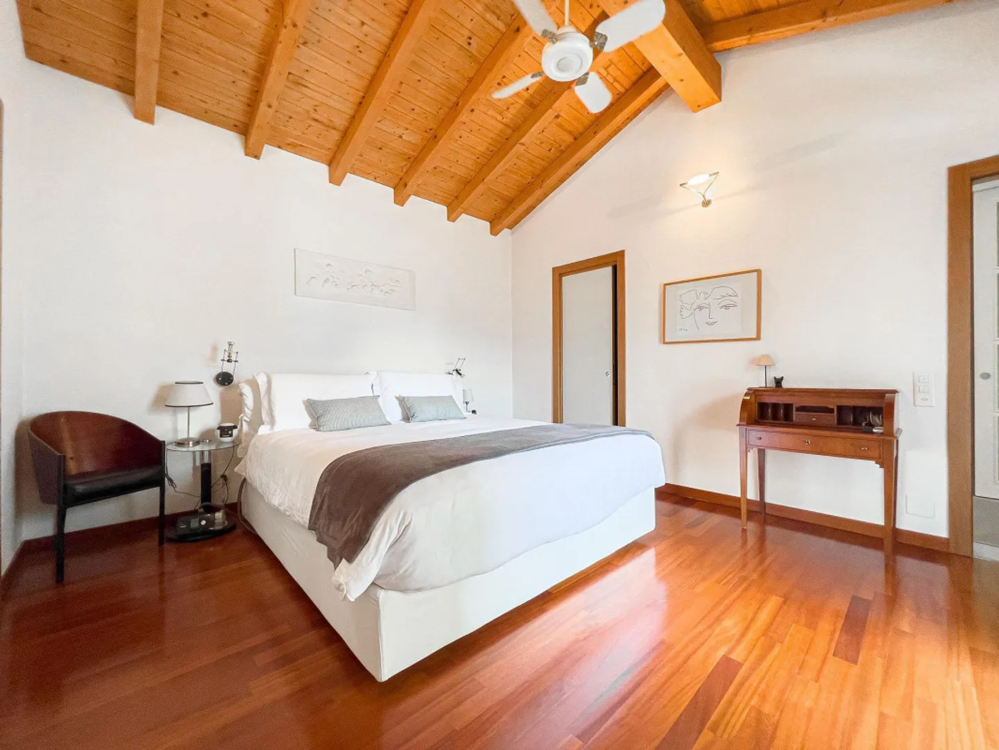 Villa spaziosa con giardino e piscina a Riva San Vitale - Foto 3 di 15