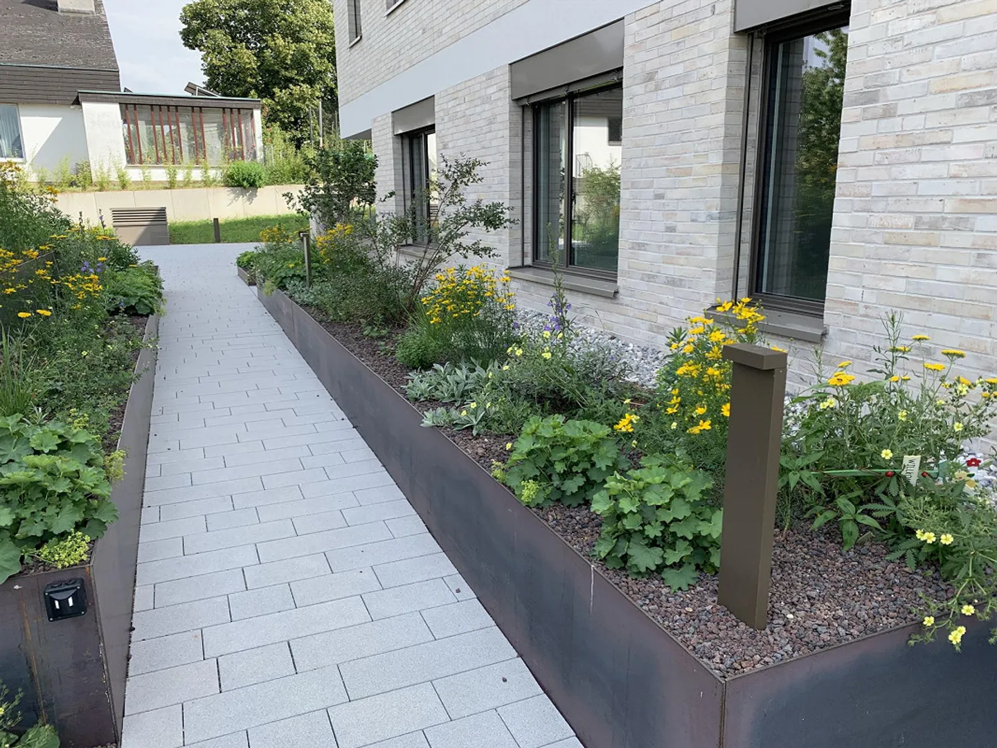 Living in Lindengarten - Photo 3 of 12