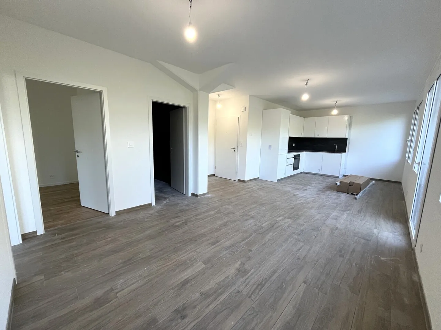 Bellissimo appartamento di 2 stanze con terrazza a Yens - Foto 4 di 8