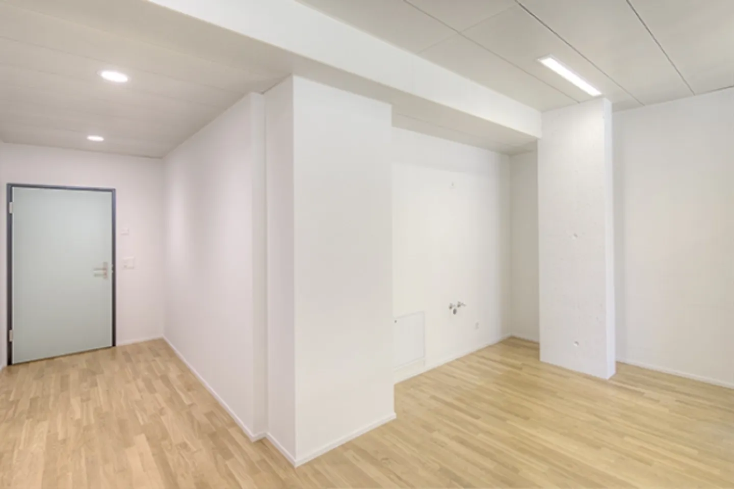 Edificio ad uso misto in affitto - Foto 3 di 5