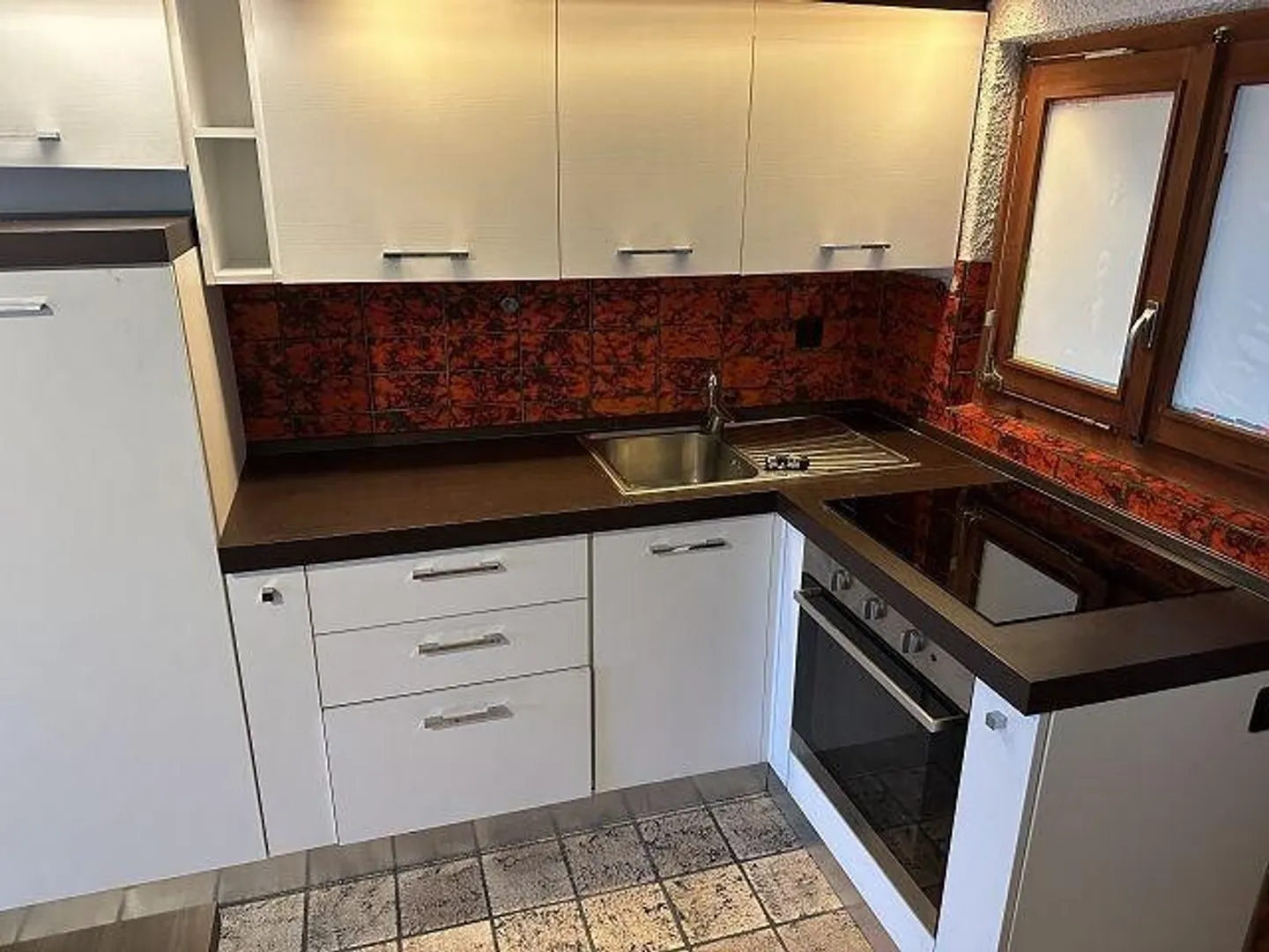 2-Room House with Small Terrace - Photo 4 of 13