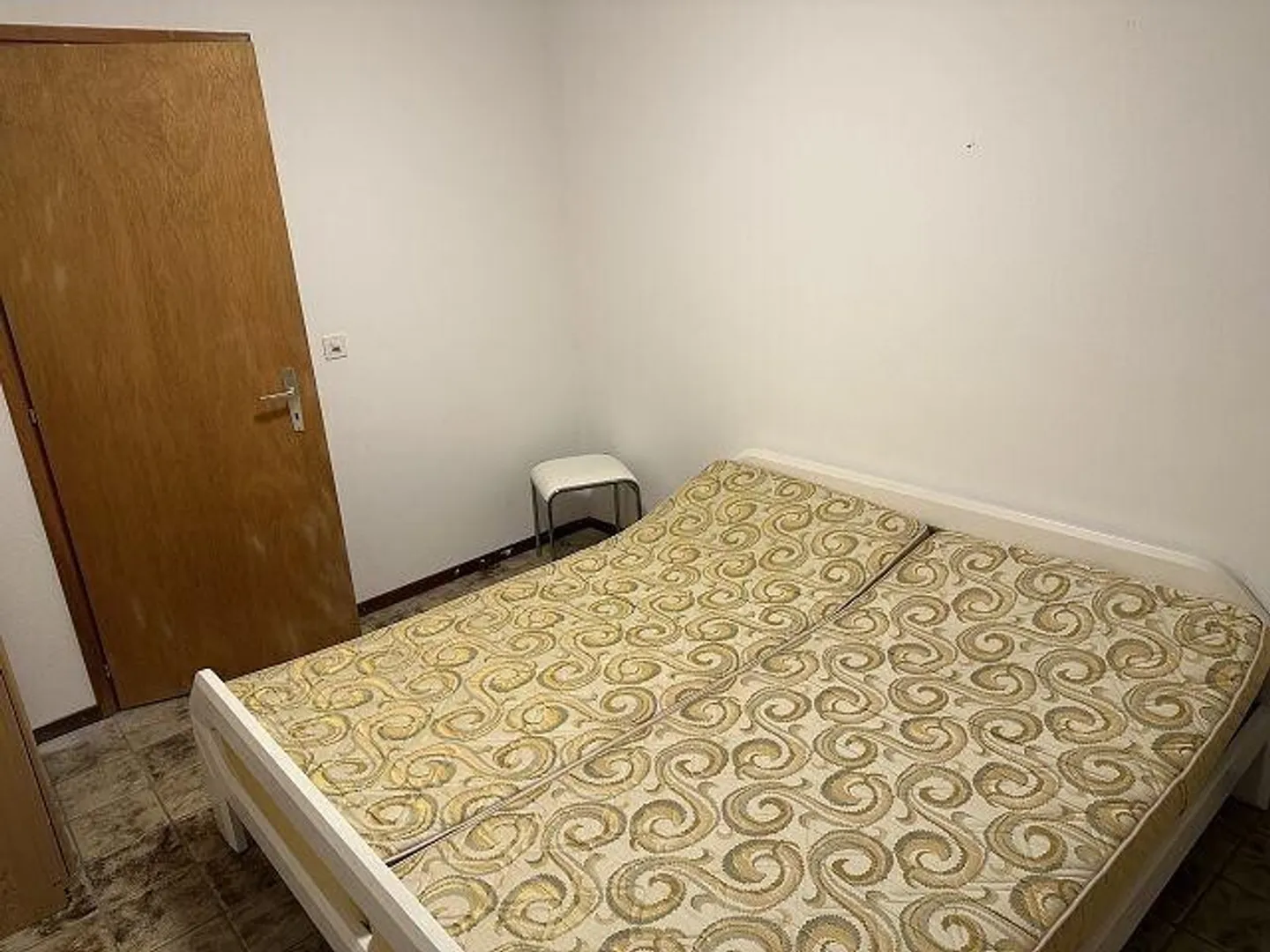 2-Room House with Small Terrace - Photo 10 of 13