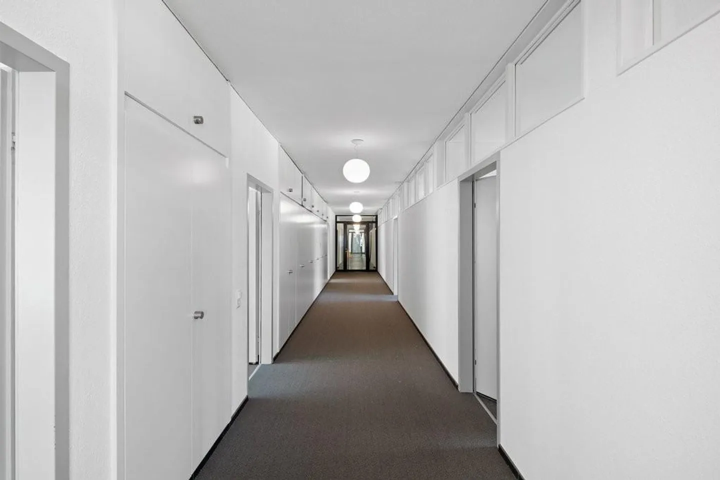 Modernes Büro zu vermieten - Foto 8 von 9