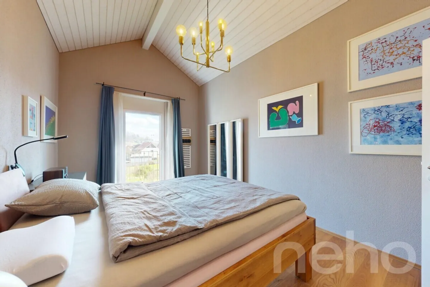 Exclusive Attic Apartment with Sauna - Photo 4 of 12