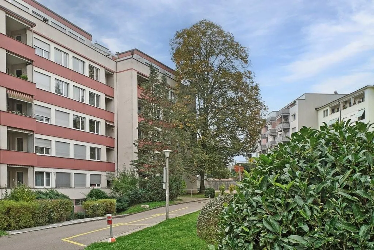 Vivere centralmente a Binningen vicino alla città - Foto 2 di 11
