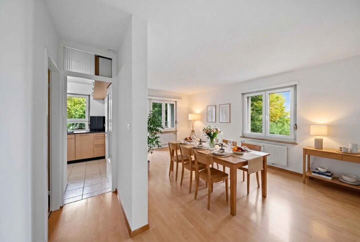 Charming 3.5-Room Apartment - Photo 3 of 8