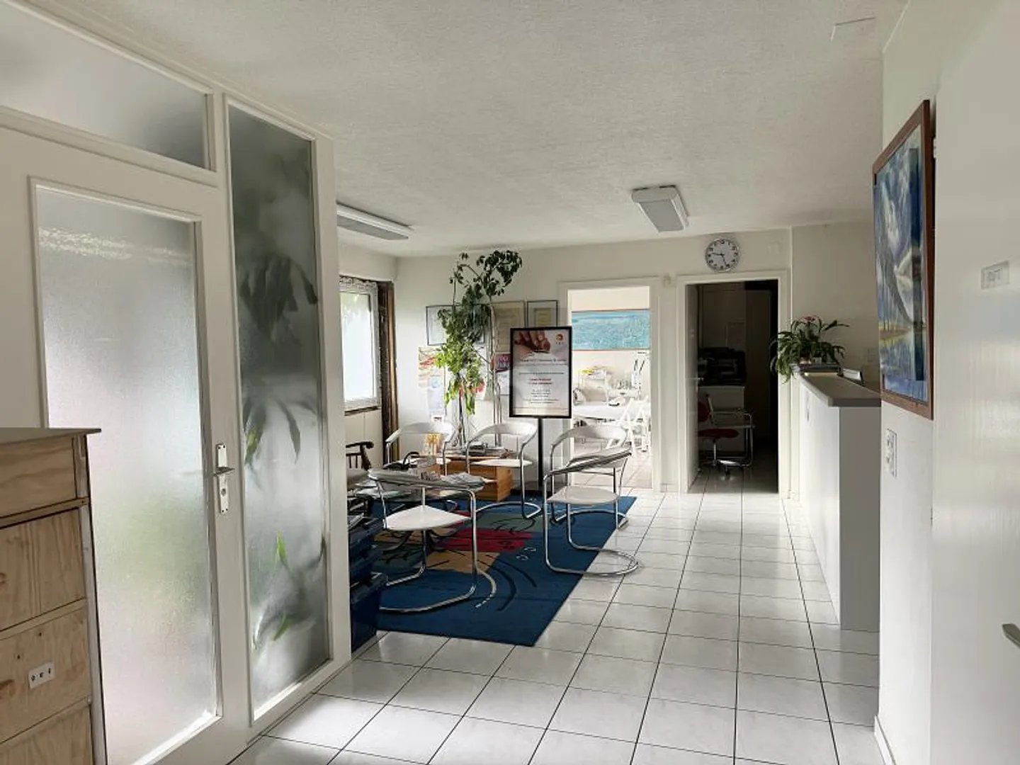 GERÄUMIGES MEDIZINISCHES BÜRO! - Foto 3 von 6