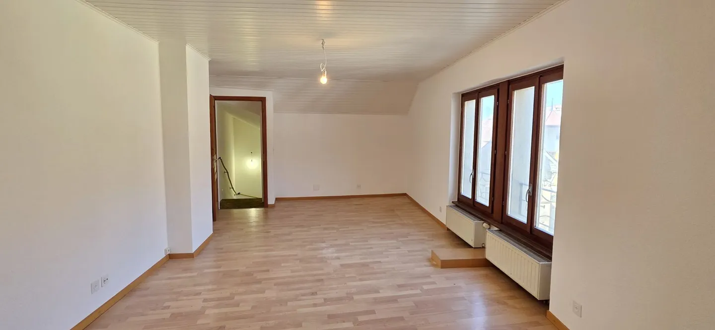 Duplex with 2.5 rooms in Estavayer-le-Lac - Photo 3 of 9