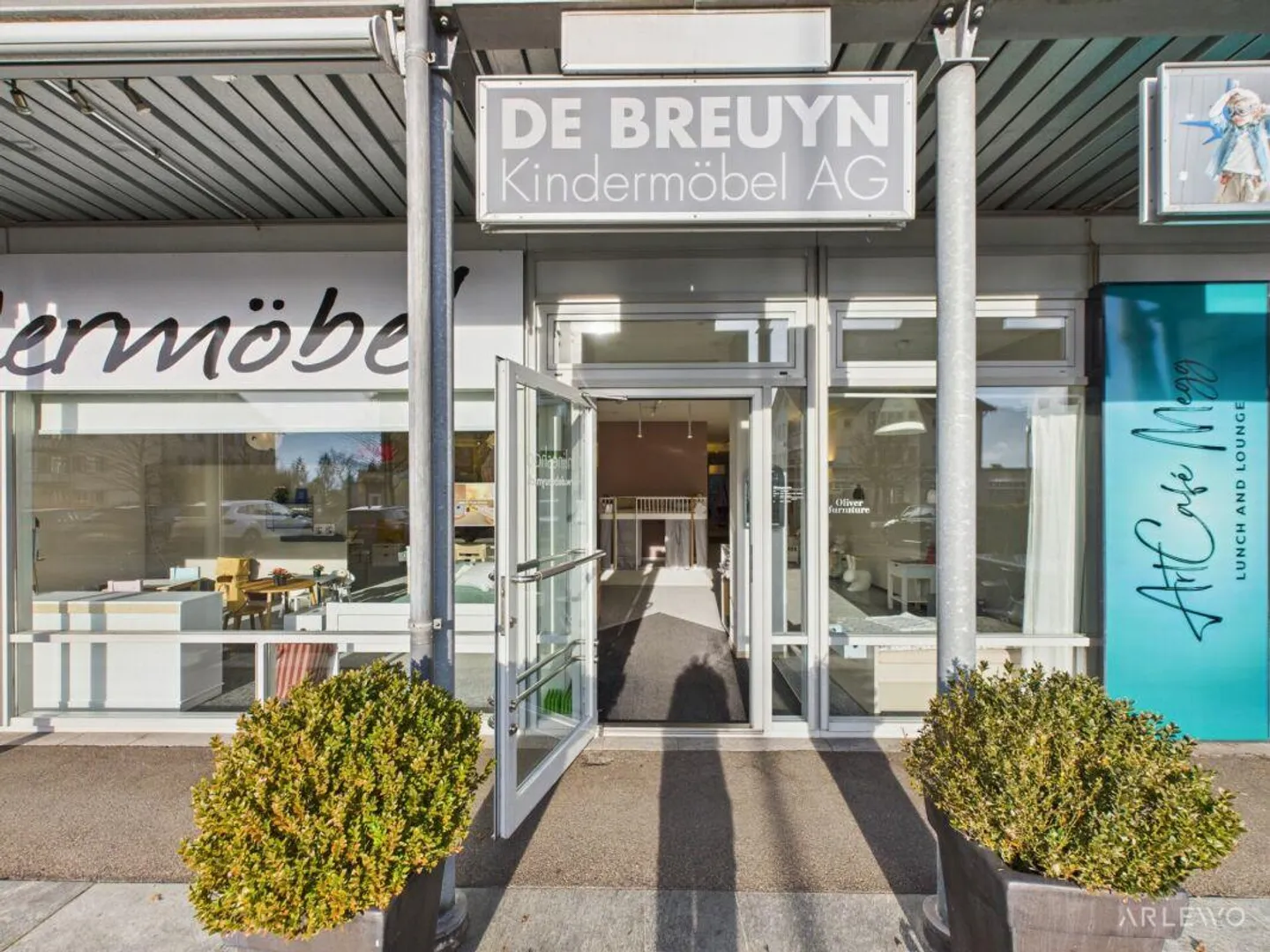 Present Ground Floor Space in Meggen - Photo 12 of 15