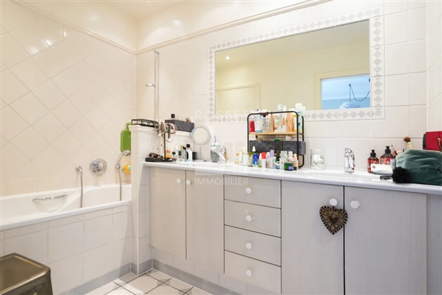 5-Zimmer-Wohnung von etwa 148m2 + Balkon - Foto 10 von 14