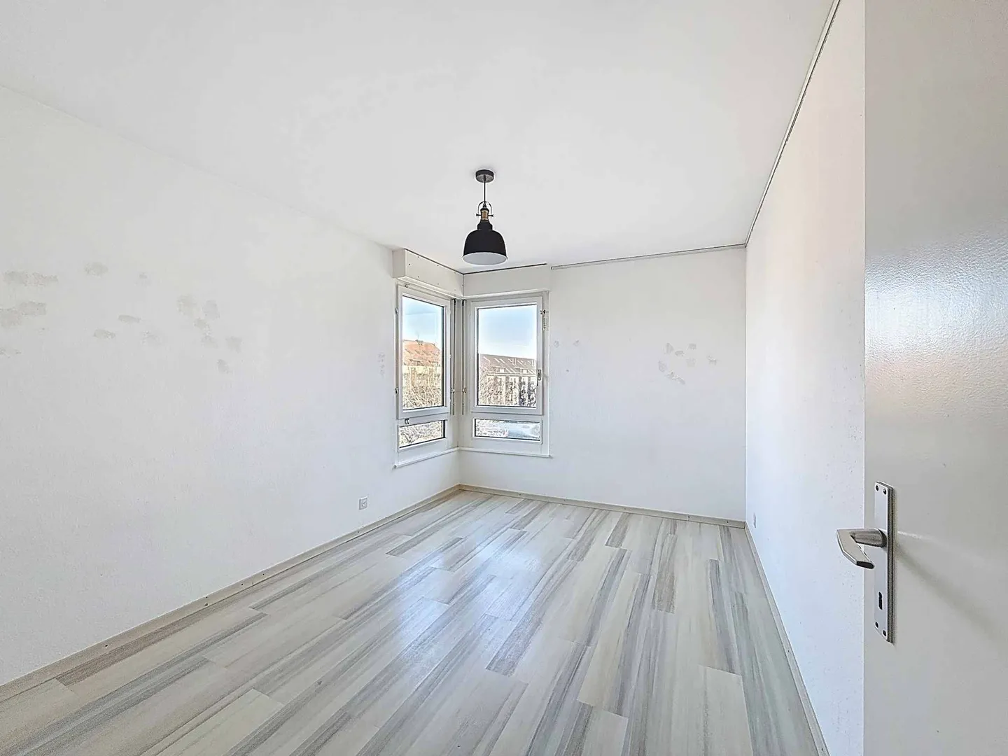 Ideale Lage Wohnung in Gland - Foto 8 von 11