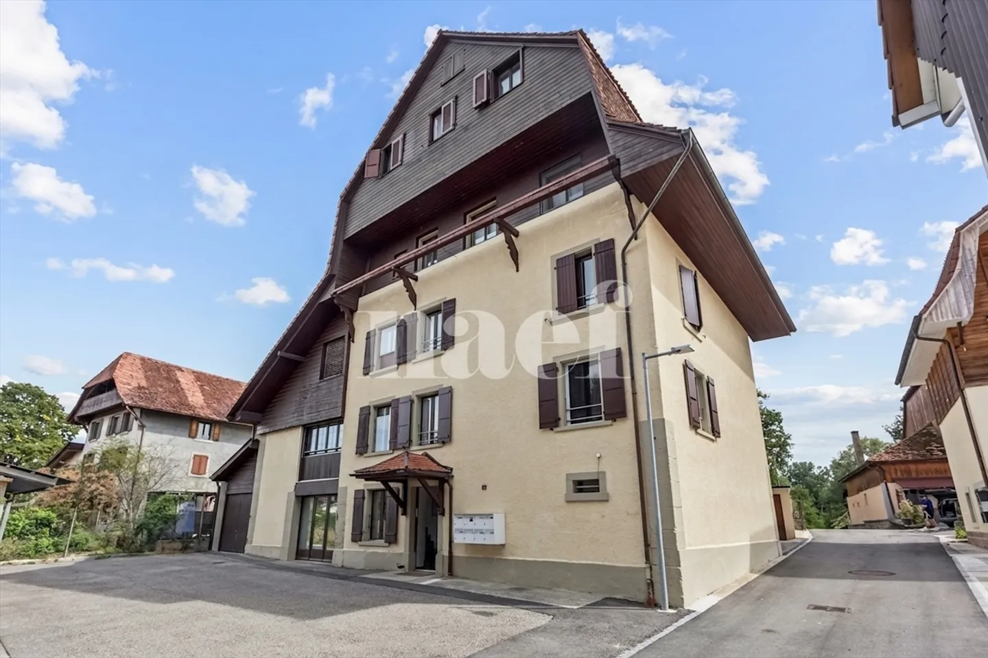 Proprietà d'investimento a Corcelles - Foto 1 di 11