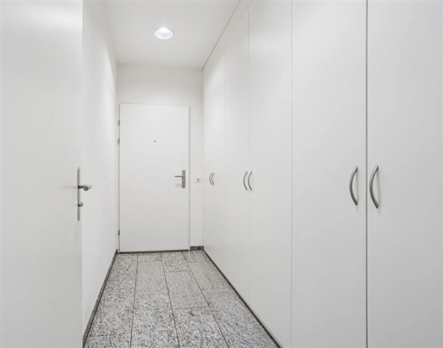 «ALL IN ONE - WOHNEN UND ARBEITEN AN TOPP LAGE» - Foto 5 von 13