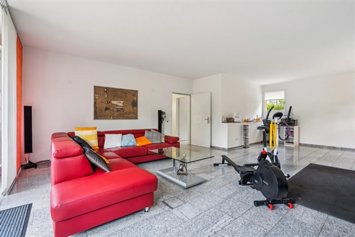 «ALL IN ONE - WOHNEN UND ARBEITEN AN TOPP LAGE» - Foto 6 von 13