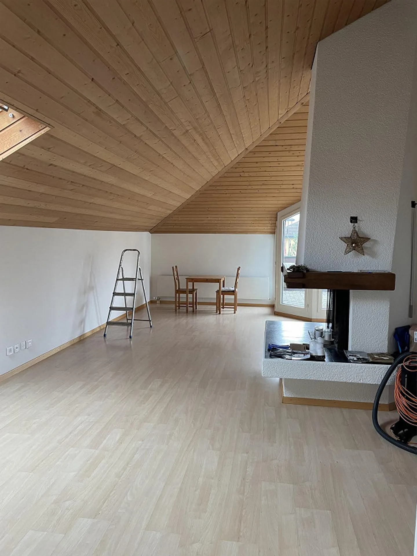 2.5 Attika ZiWo - Nachmieter gesucht - Foto 2 von 3