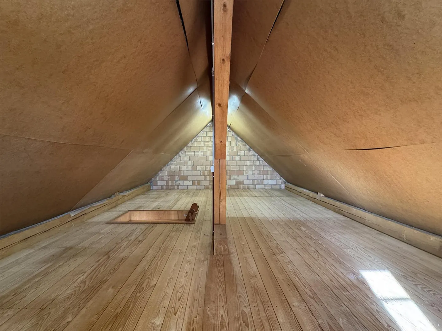 Grand appartement de 3,5 pièces avec garage et place de parking à louer - Photo 18 sur 23